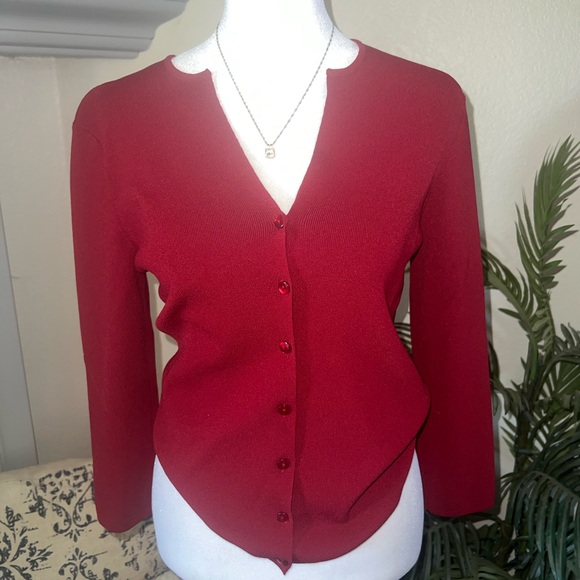 NWOT Geoffrey Beene Classic Burgundy Cardigan Sweater Size S - Picture 4 of 9